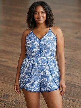 Xhilaration Tropical Palm Print Romper Blue White Large V-Neck Boho Beach